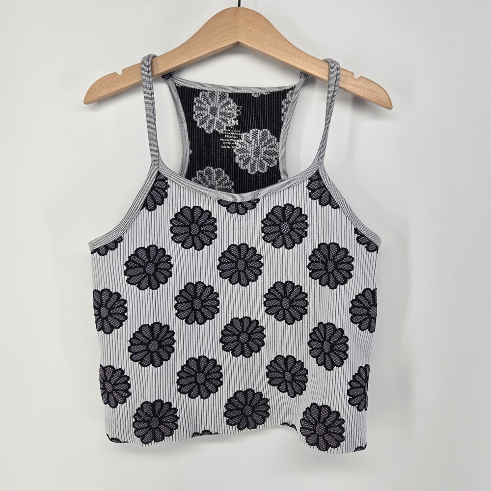 Aura Tank Top M/L Gray Black Daisy Floral Racerback Ribbed Knit